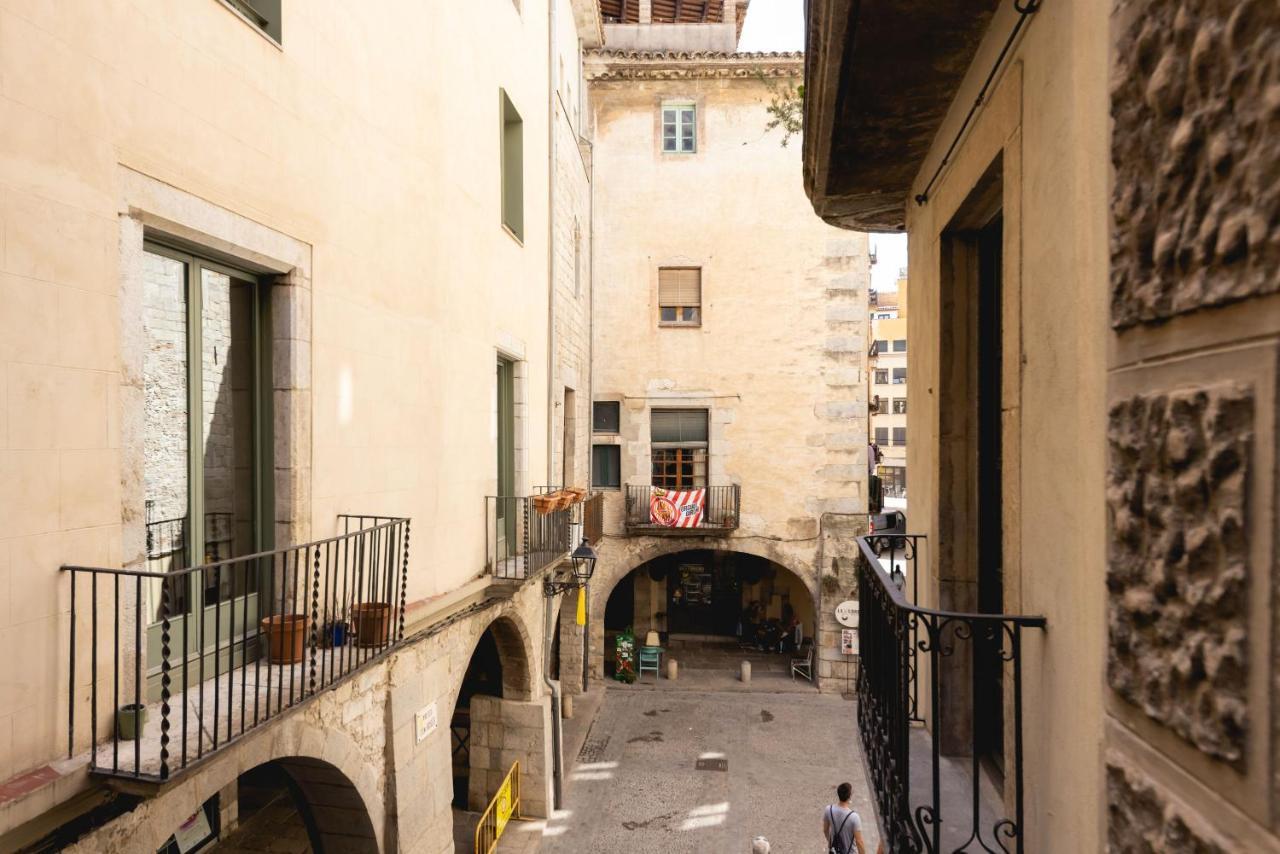 Bravissimo Cort Reial Entresol B Apartment Girona Bagian luar foto