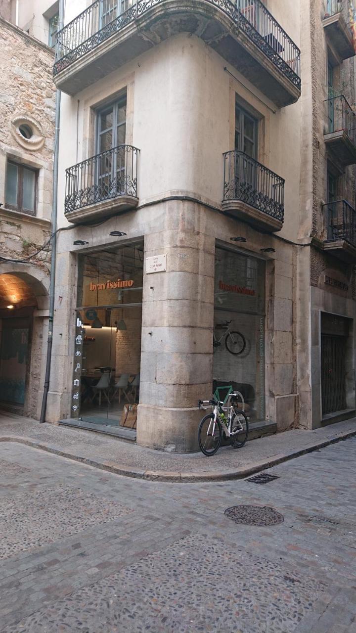 Bravissimo Cort Reial Entresol B Apartment Girona Bagian luar foto